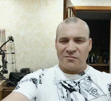 <span>Aleksandr, 48</span>&nbsp;<span style='width: 25px; height: 16px; float: right; background-image: url(/bitmaps/flags_small/RU.PNG)'>&nbsp;</span><br><span>Туапсе, ロシア</span>&nbsp;<input type='button' class='joinbtn' style='float: right' value='JOIN NOW' />