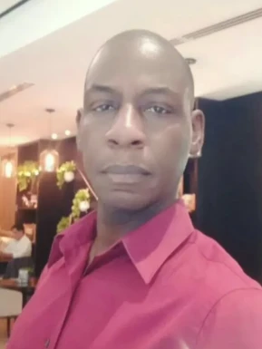 English men looking for love